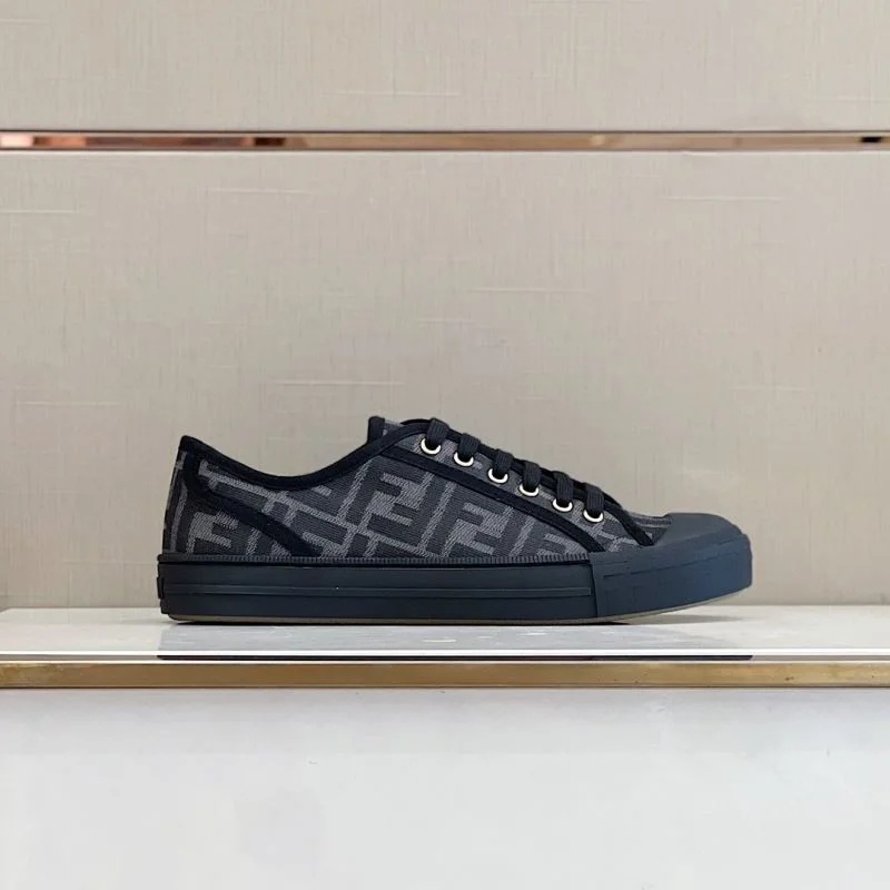Trendsetting Fendi Low Shoes 23227