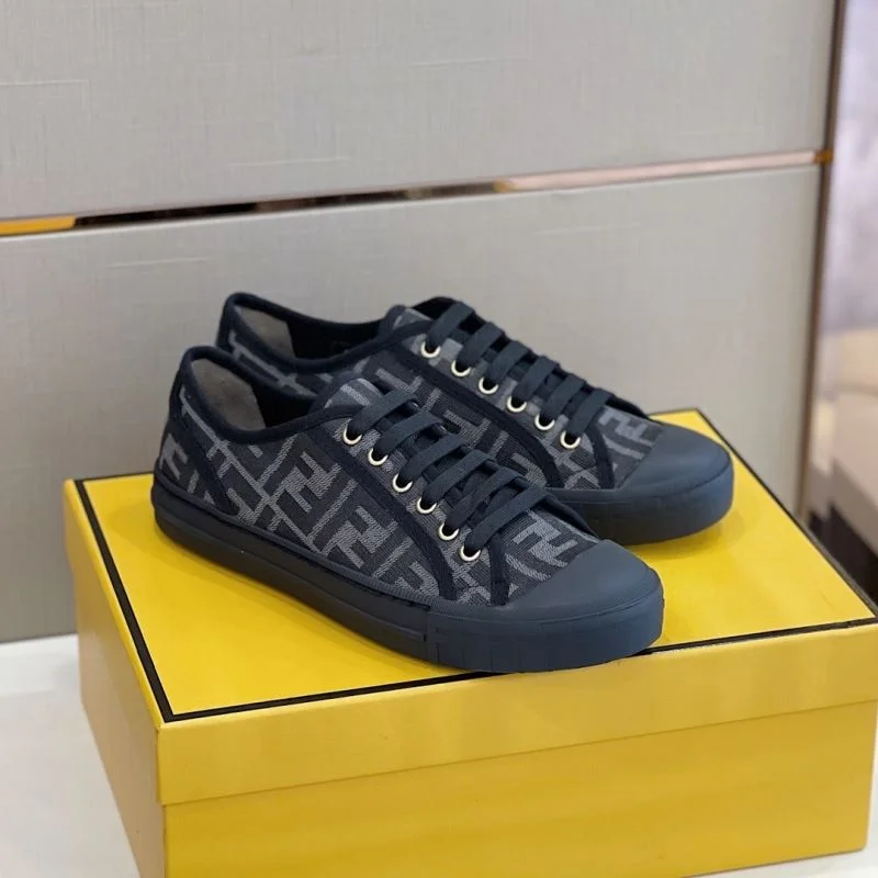 Trendsetting Fendi Low Shoes 23227