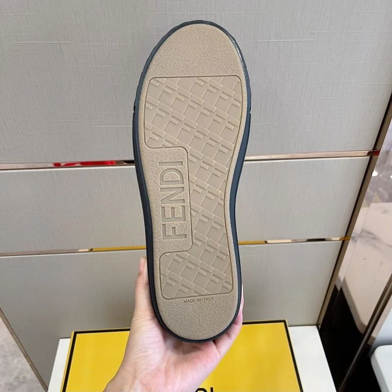 Trendsetting Fendi Low Shoes 23227