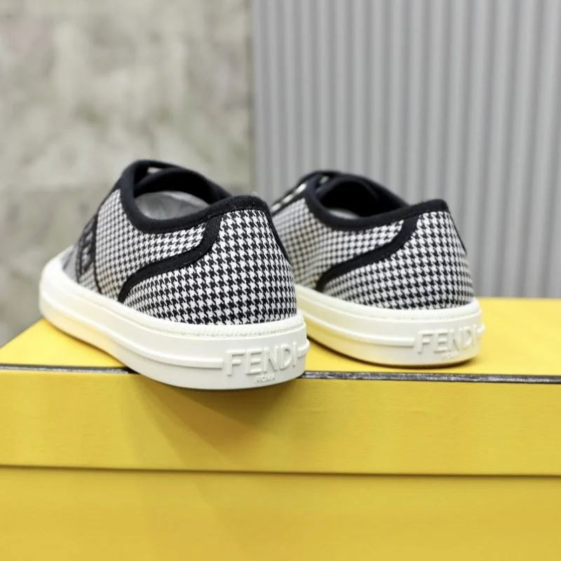 Modern Fendi Low Shoes 23242