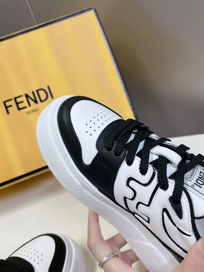 Fendi Low Shoes Durable 23309