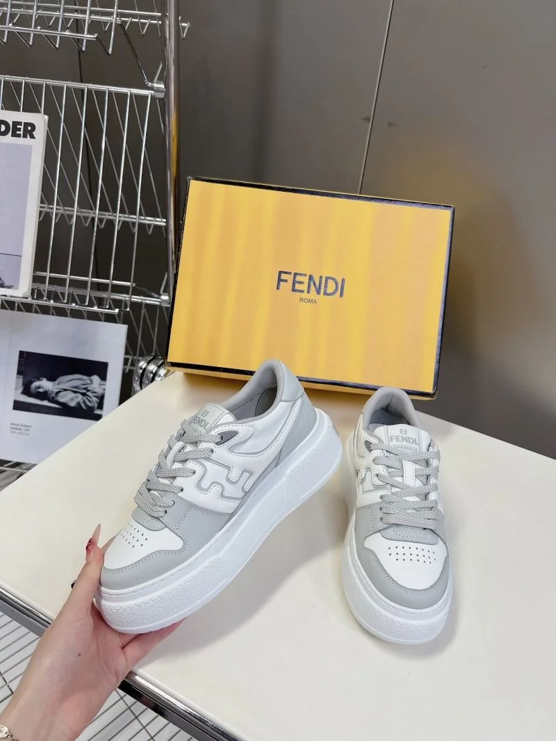 Flexible Fendi Low Shoes 23328