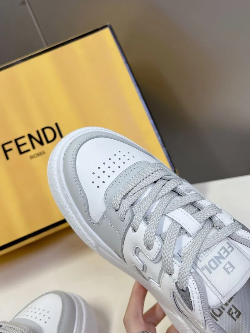 Flexible Fendi Low Shoes 23328