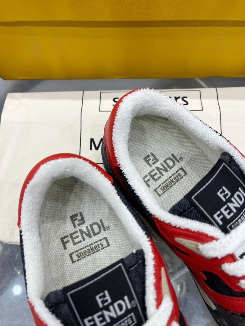 Flexible Fendi Low Shoes 23532