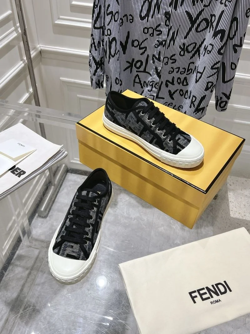 Flexible Fendi Low Shoes 23542