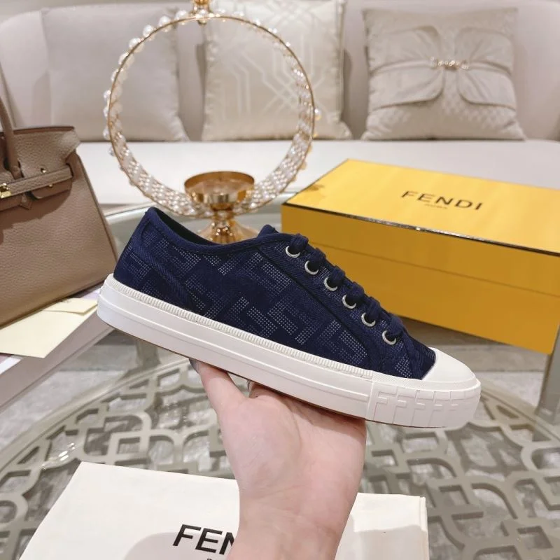 Stretchable Fendi Low Shoes 23534