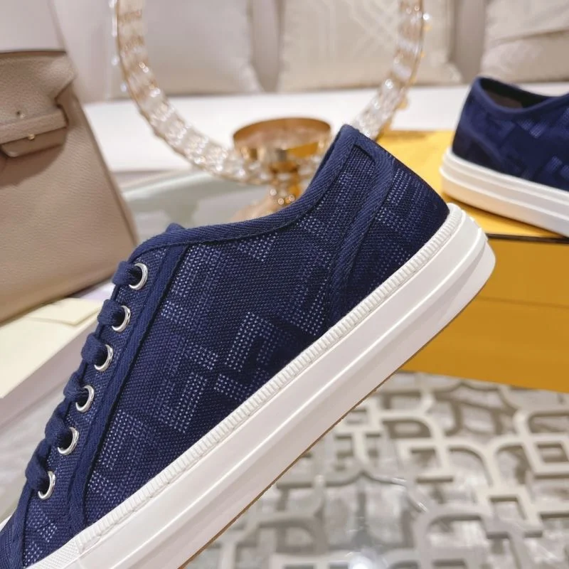 Stretchable Fendi Low Shoes 23534