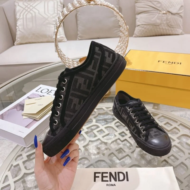 Fendi Low Shoes ZeroBulk 23530