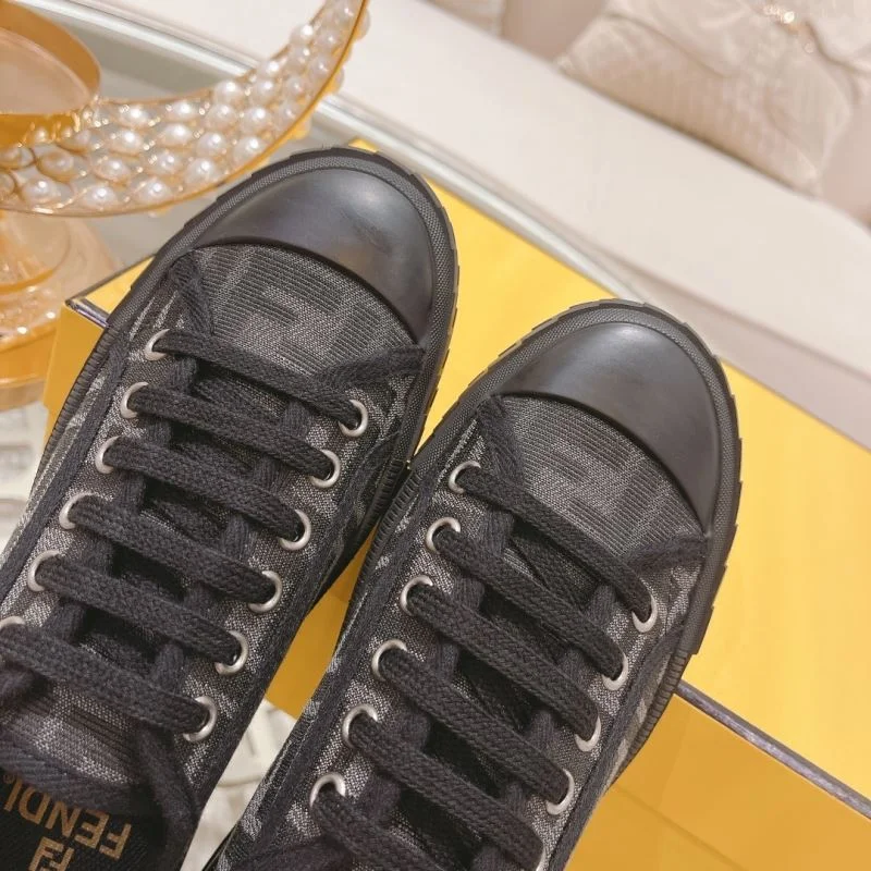 Fendi Low Shoes ZeroBulk 23530