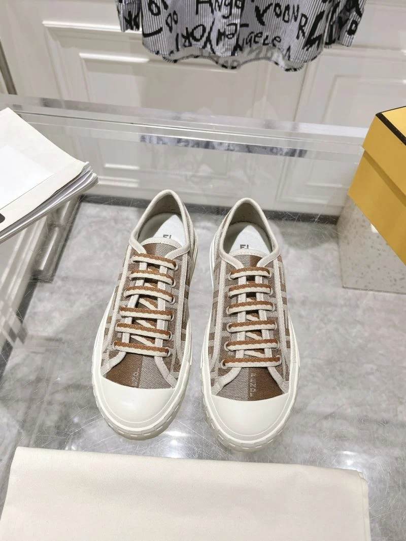 Breathable Fendi Low Shoes 23556