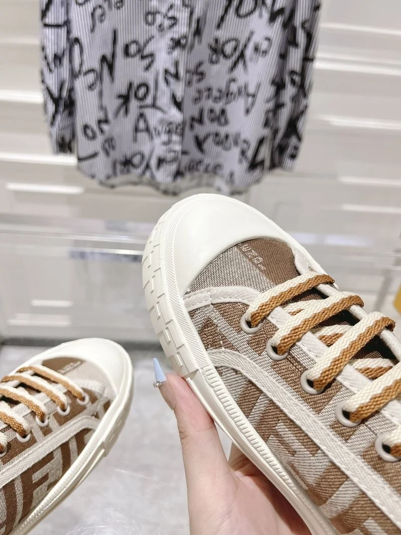 Breathable Fendi Low Shoes 23556