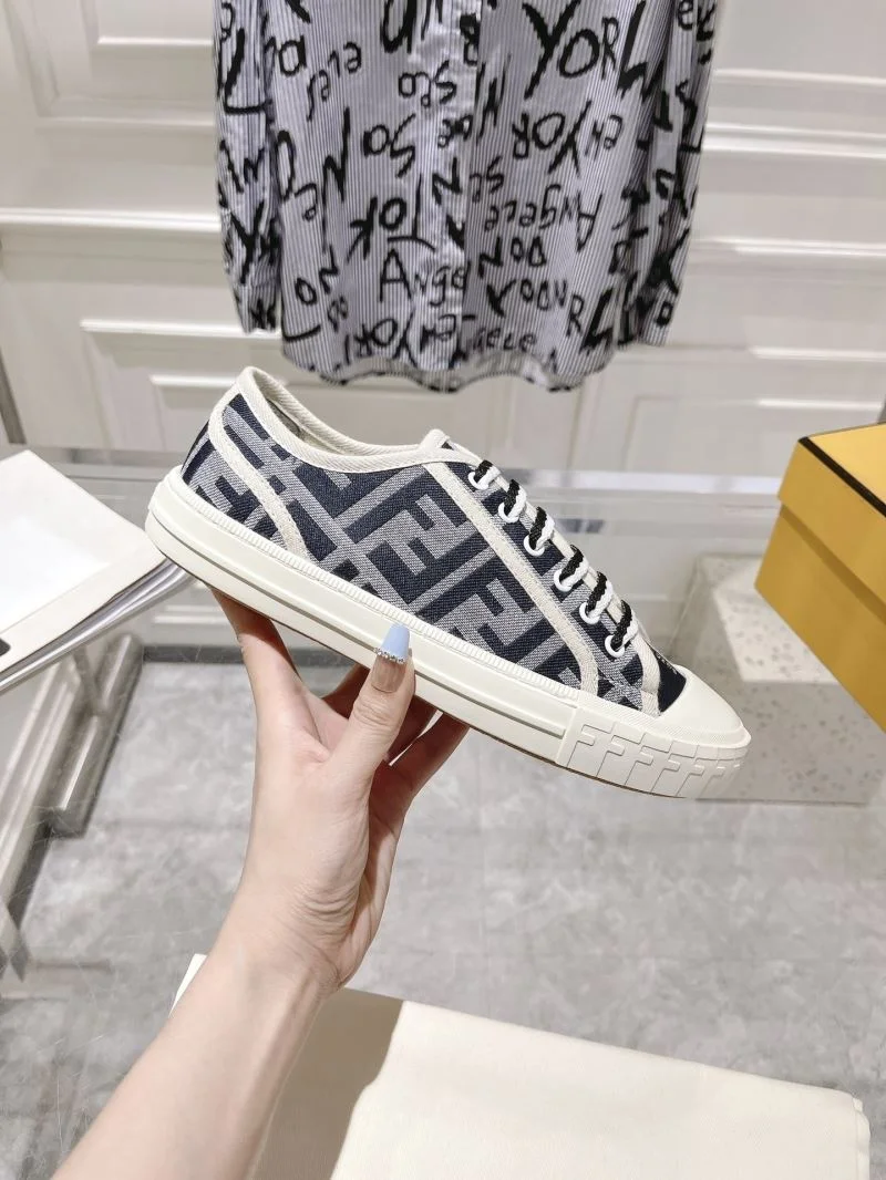 Durable Fendi Low Shoes 23527