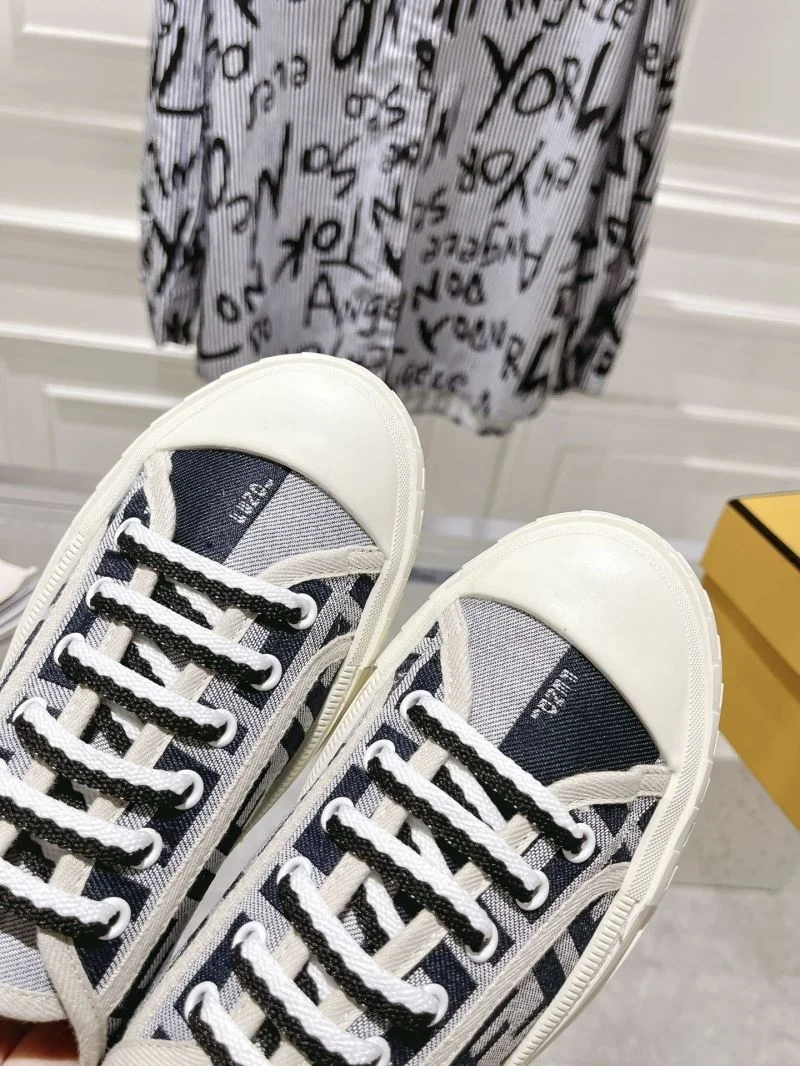 Durable Fendi Low Shoes 23527