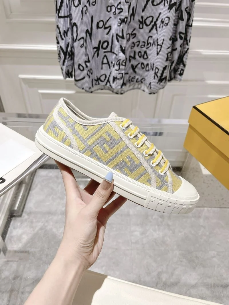 Fendi Low Shoes Durable 23524