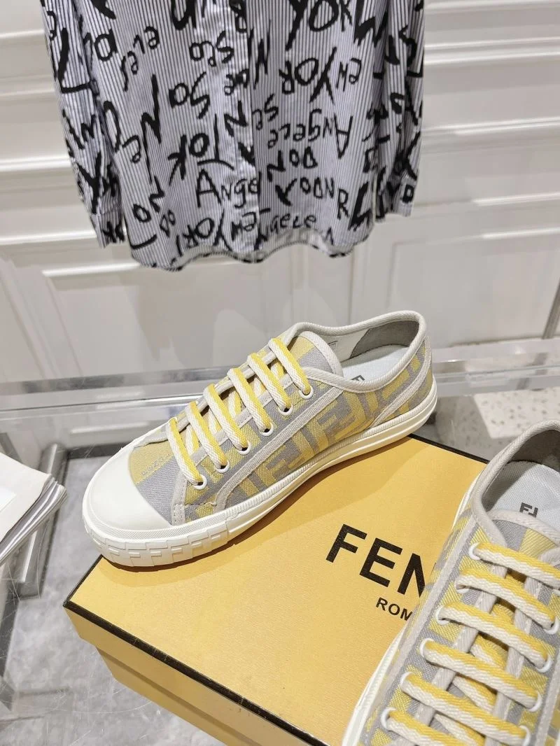 Fendi Low Shoes Durable 23524