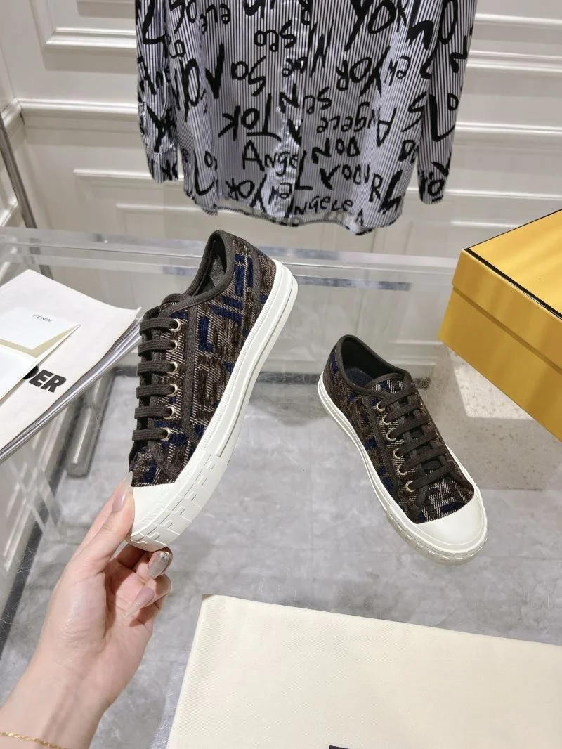 Original Fendi Low Shoes 23520