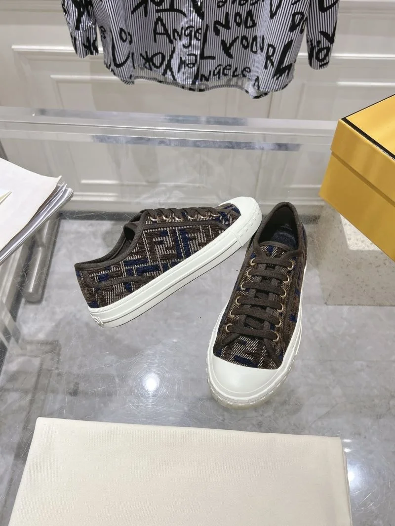 Original Fendi Low Shoes 23520