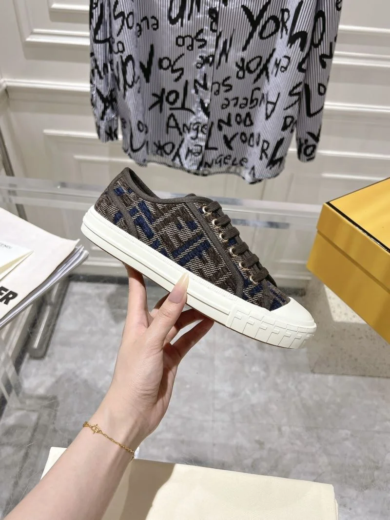 Original Fendi Low Shoes 23520