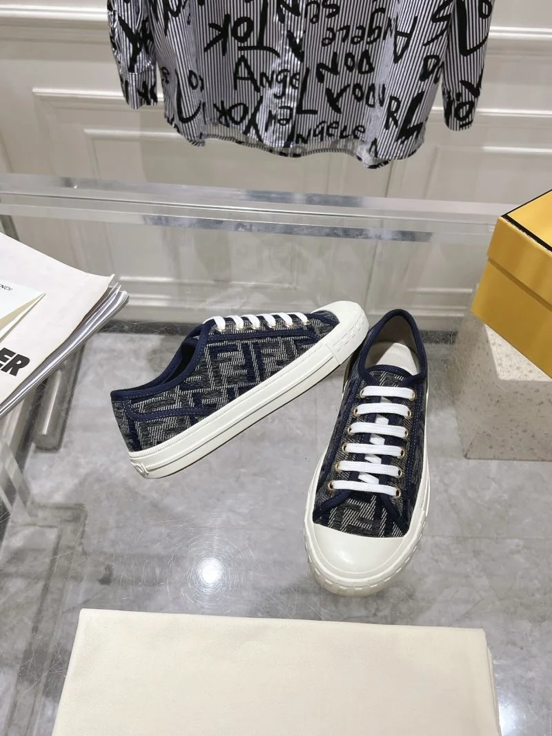 Cozy Fendi Low Shoes 23521