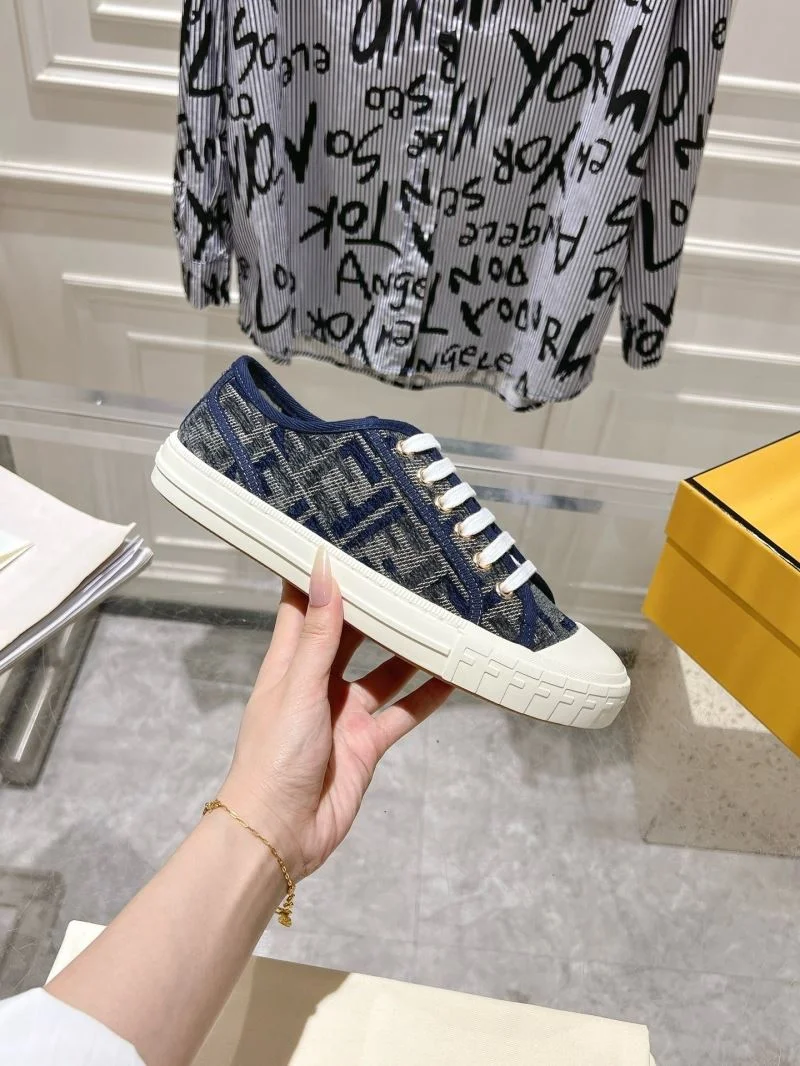 Cozy Fendi Low Shoes 23521