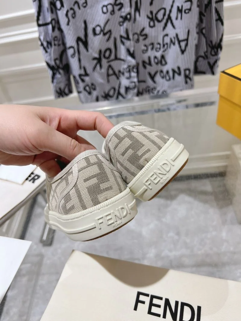 TechFriendly Fendi Low Shoes 23519