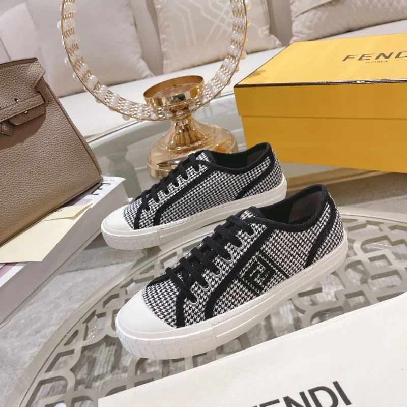 Comfortable Fendi Low Shoes 23513