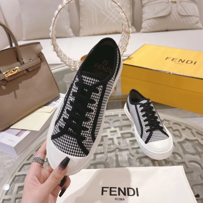 Comfortable Fendi Low Shoes 23513