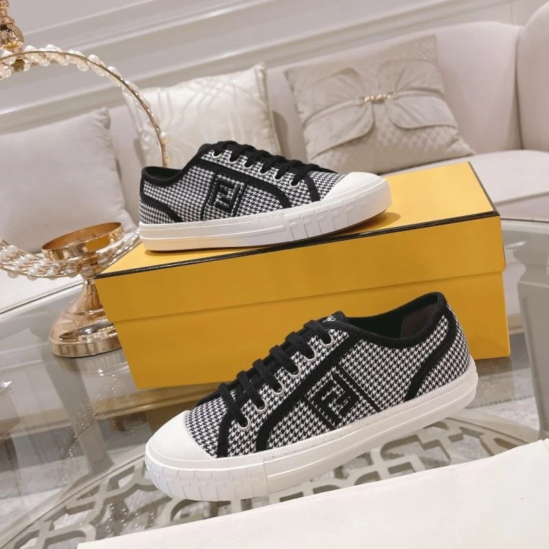 Comfortable Fendi Low Shoes 23513
