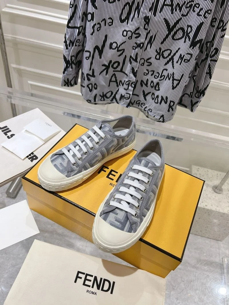 Packable Fendi Low Shoes 23515
