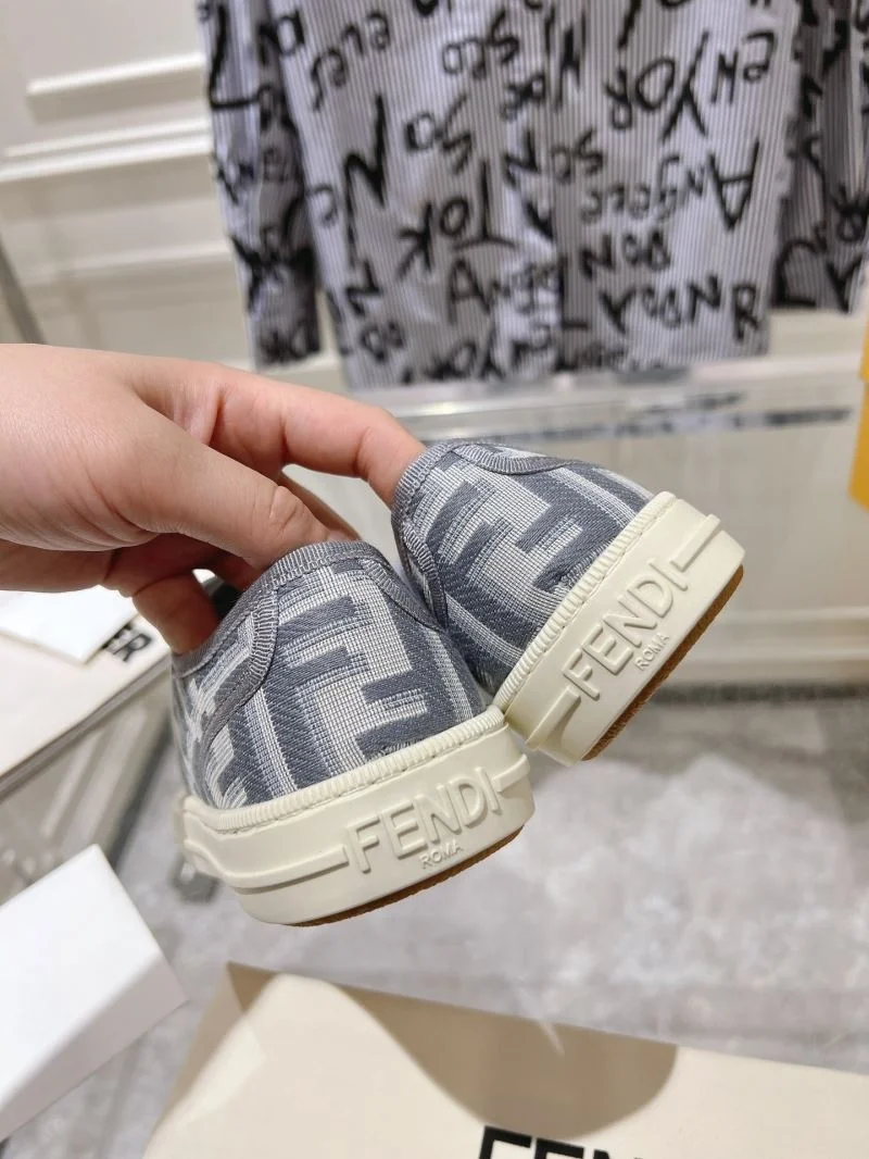 Packable Fendi Low Shoes 23515