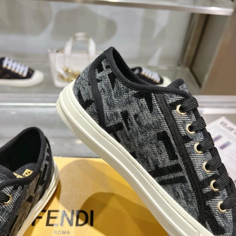 Fendi Low Shoes Unique 23483
