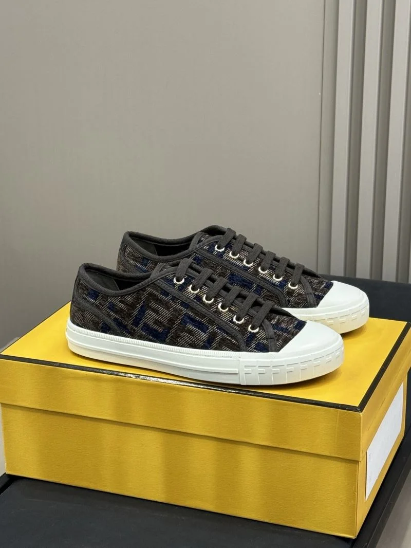 Minimalist Fendi Low Shoes 23482