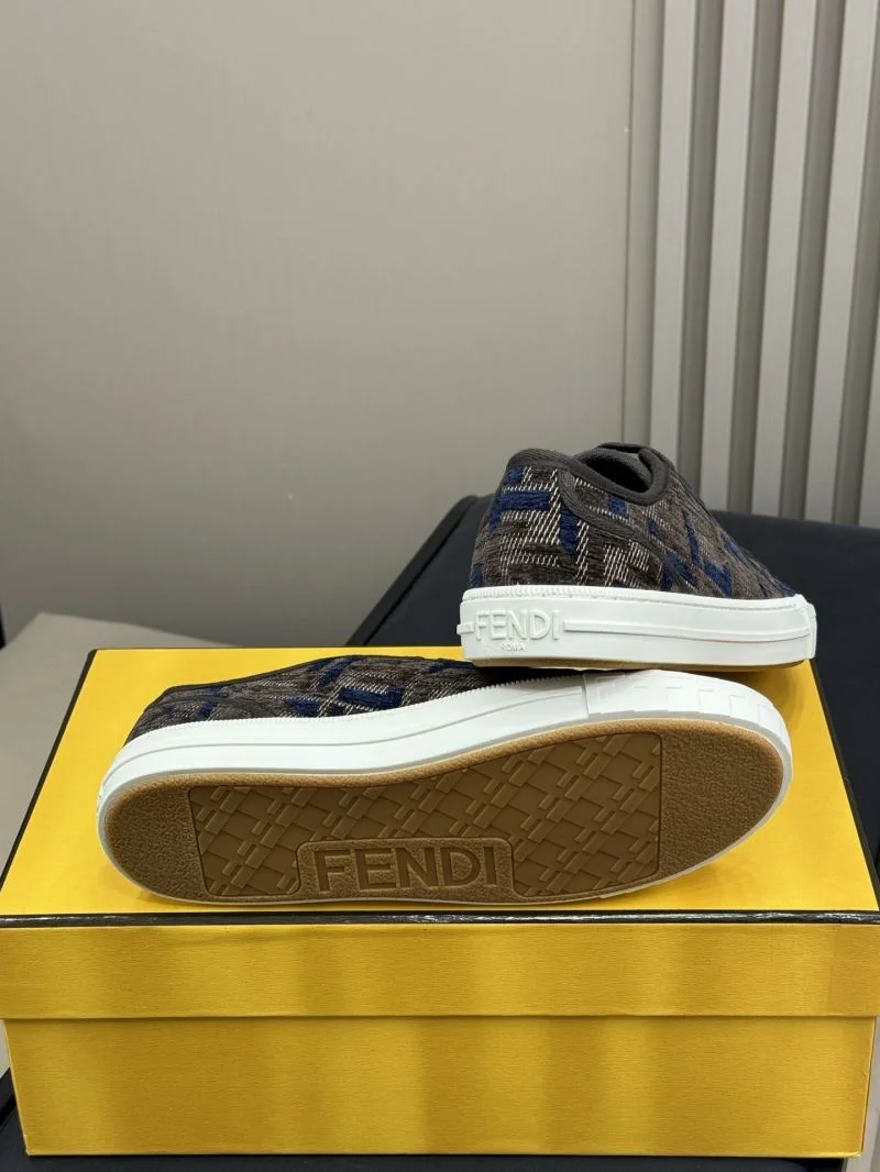 Minimalist Fendi Low Shoes 23482