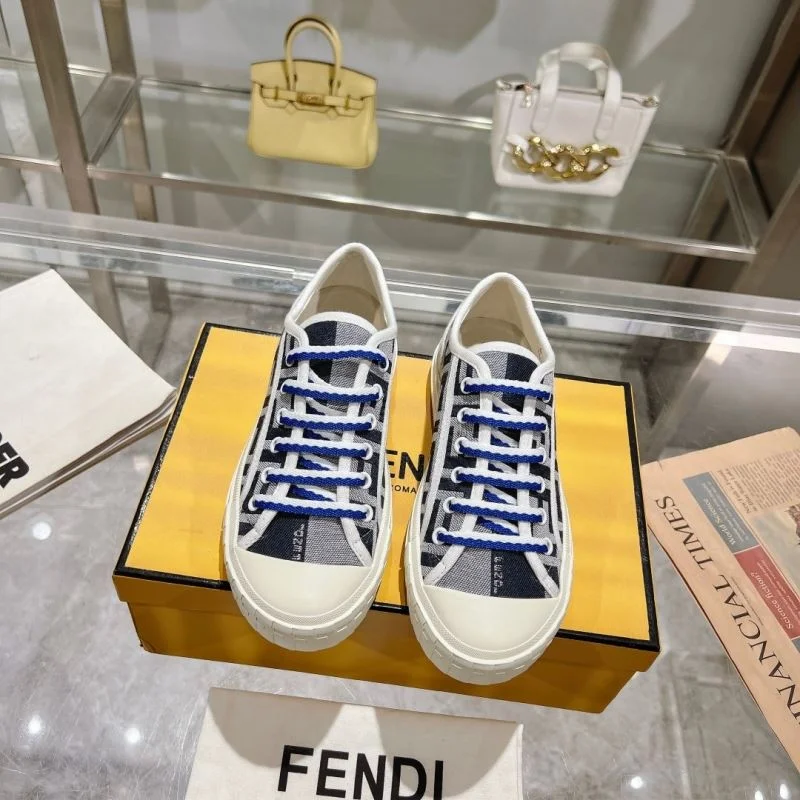 Packable Fendi Low Shoes 23478