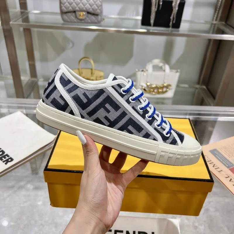 Packable Fendi Low Shoes 23478