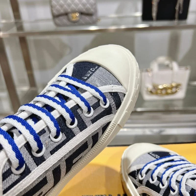 Packable Fendi Low Shoes 23478