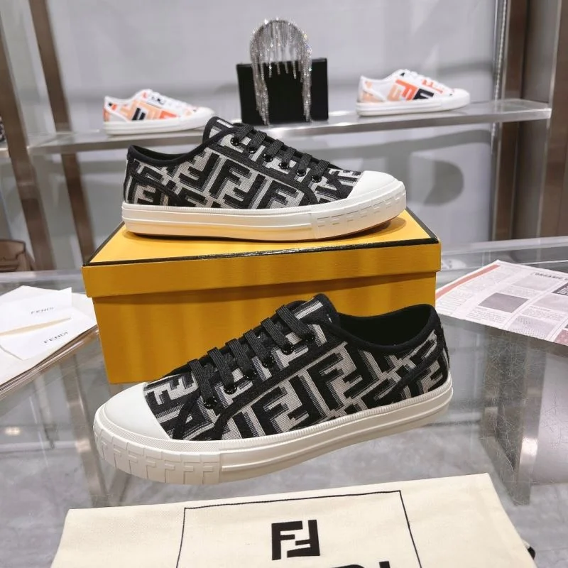 Fendi Low Shoes WellDesigned 23460