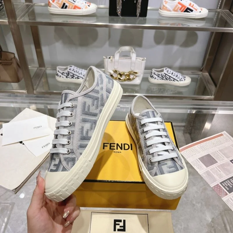 UrbanChic Fendi Low Shoes 23464