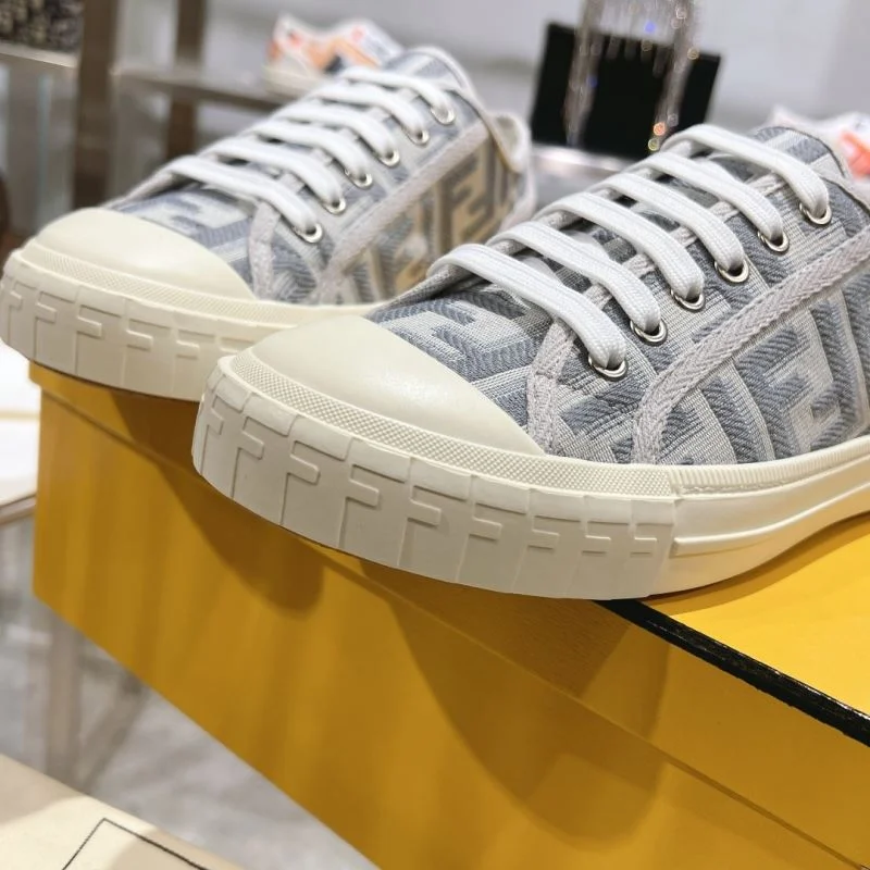 UrbanChic Fendi Low Shoes 23464