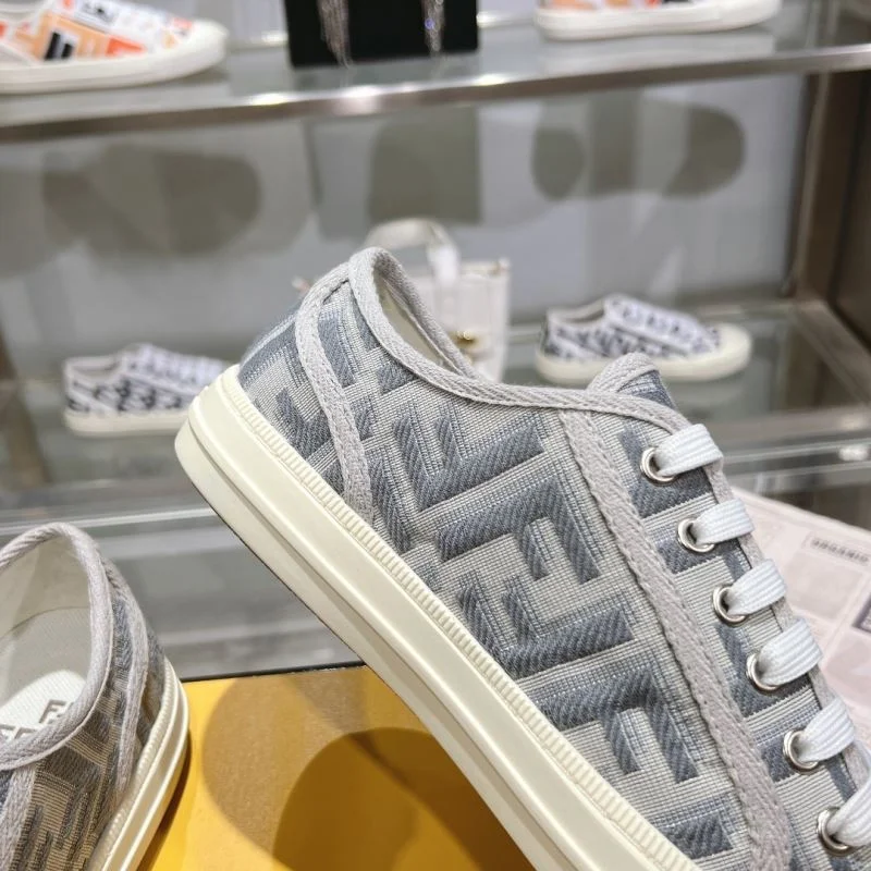 UrbanChic Fendi Low Shoes 23464