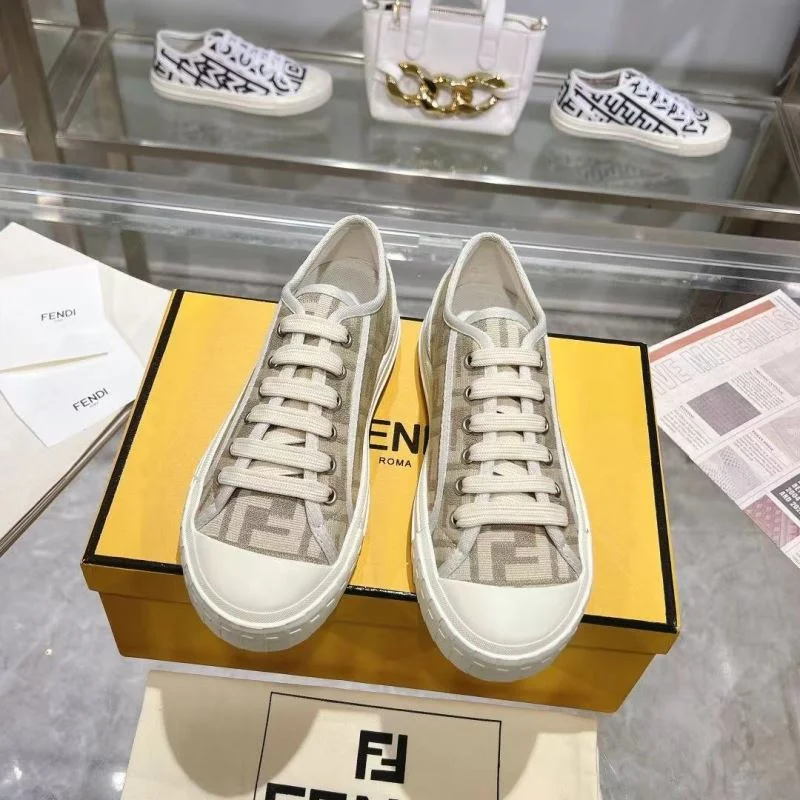 Fendi Low Shoes Neat 23461