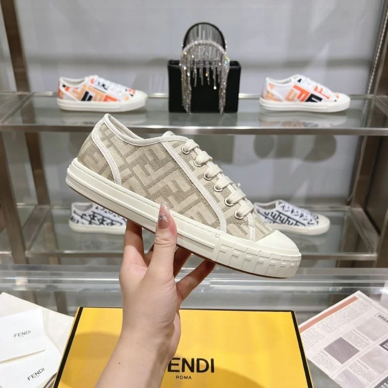 Fendi Low Shoes Neat 23461
