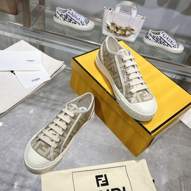 Fendi Low Shoes Neat 23461