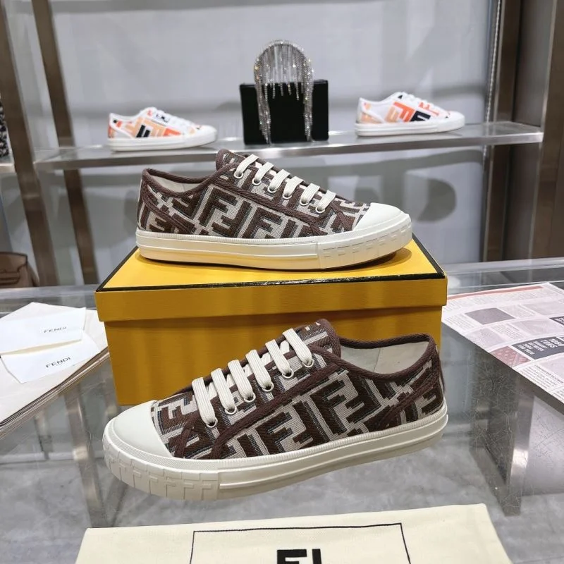 Fendi Low Shoes Versatile 23453