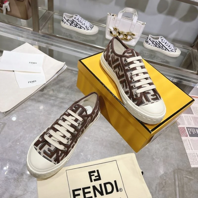 Fendi Low Shoes Versatile 23453