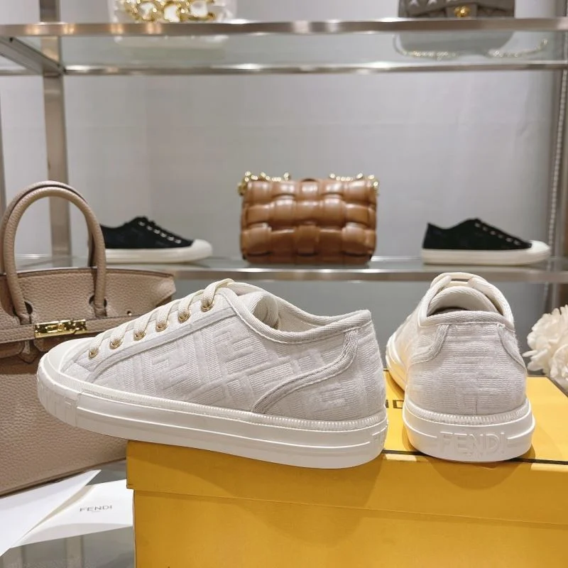 Functional Fendi Low Shoes 23454