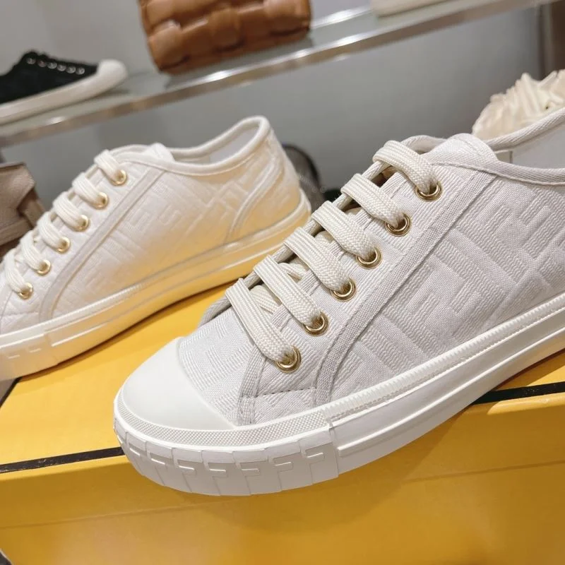 Functional Fendi Low Shoes 23454