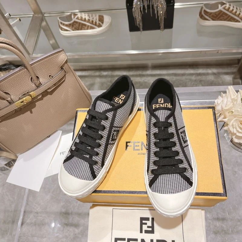Fendi Low Shoes WrinkleFree 23457