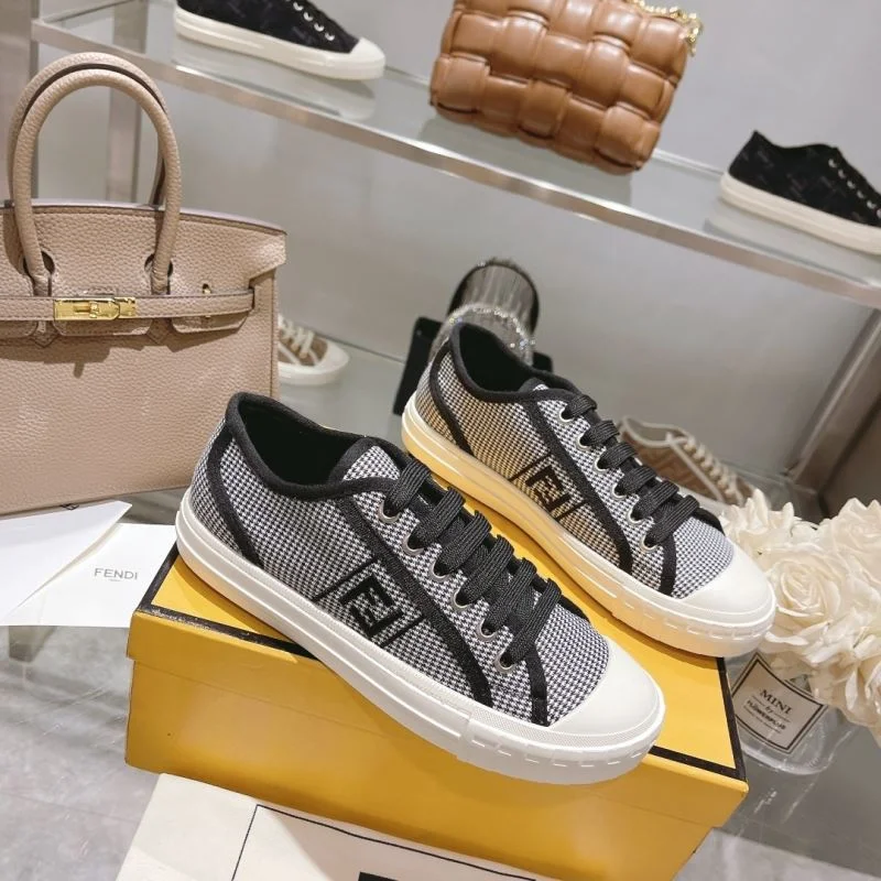 Fendi Low Shoes WrinkleFree 23457