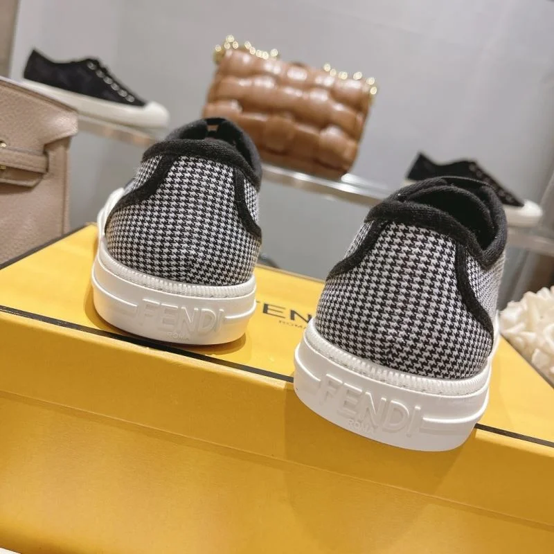 Fendi Low Shoes WrinkleFree 23457